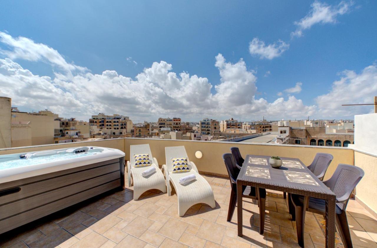 Few minutes off Sliema Promenade 3-bedroom apartment Buitenkant foto