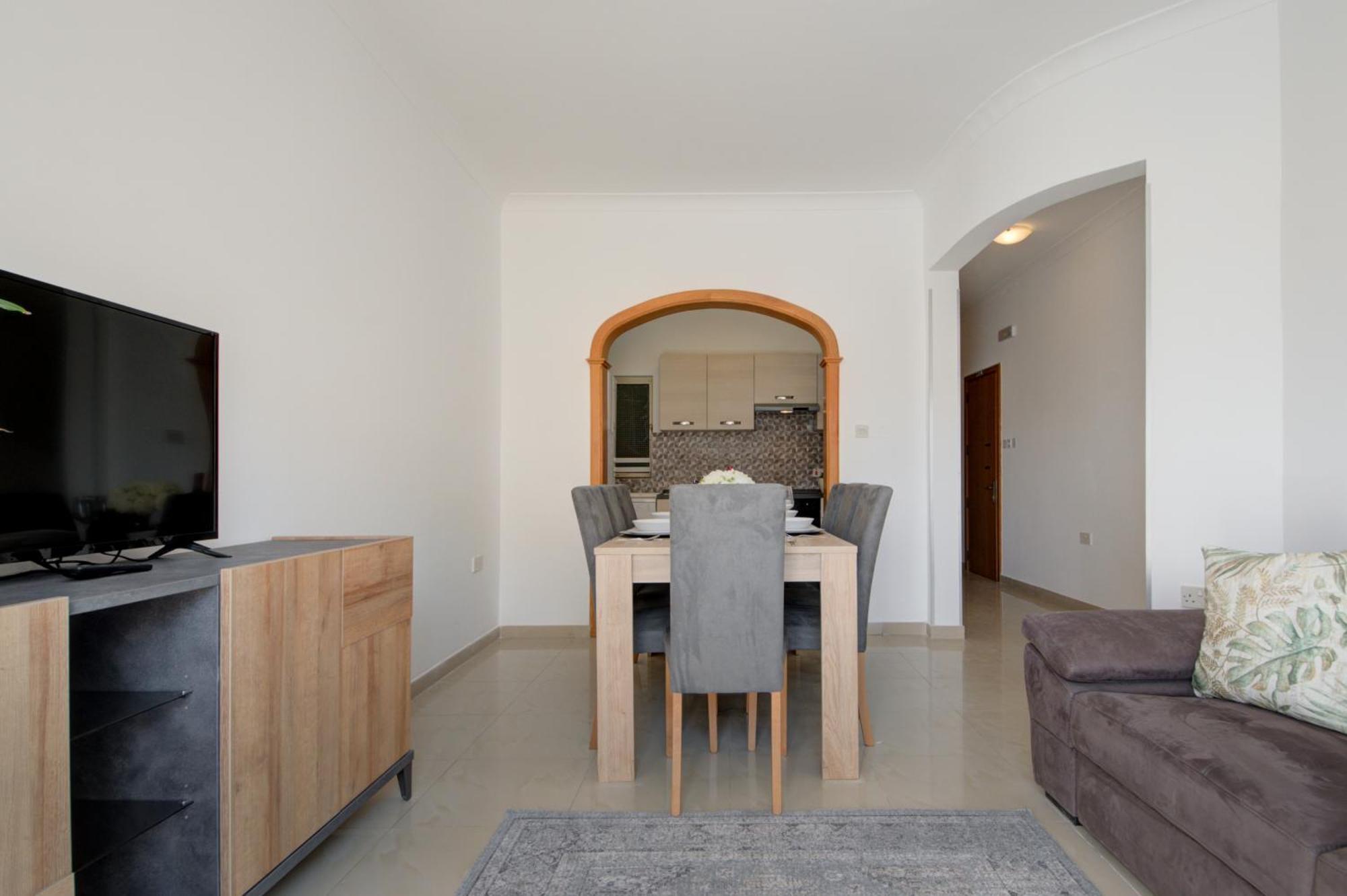 Few minutes off Sliema Promenade 3-bedroom apartment Buitenkant foto