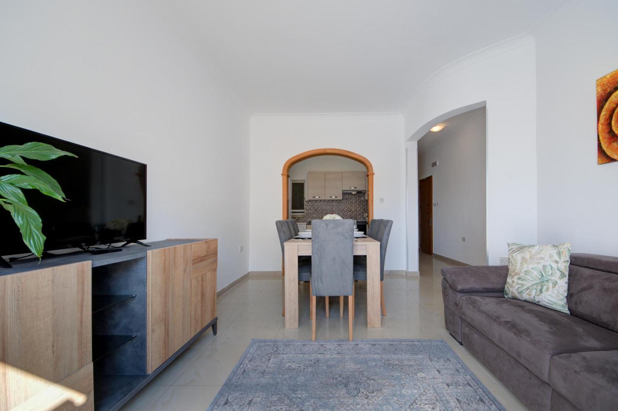 Few minutes off Sliema Promenade 3-bedroom apartment Buitenkant foto