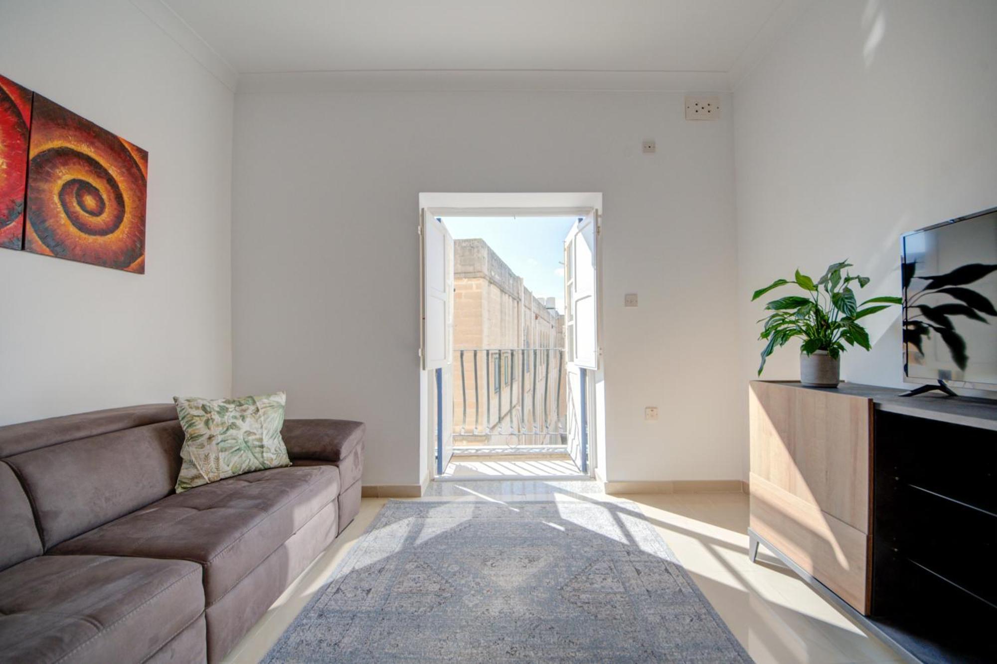 Few minutes off Sliema Promenade 3-bedroom apartment Buitenkant foto