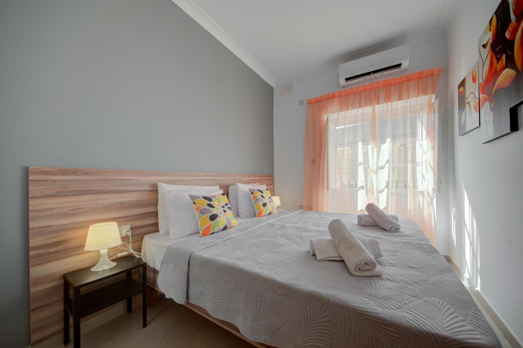 Few minutes off Sliema Promenade 3-bedroom apartment Buitenkant foto